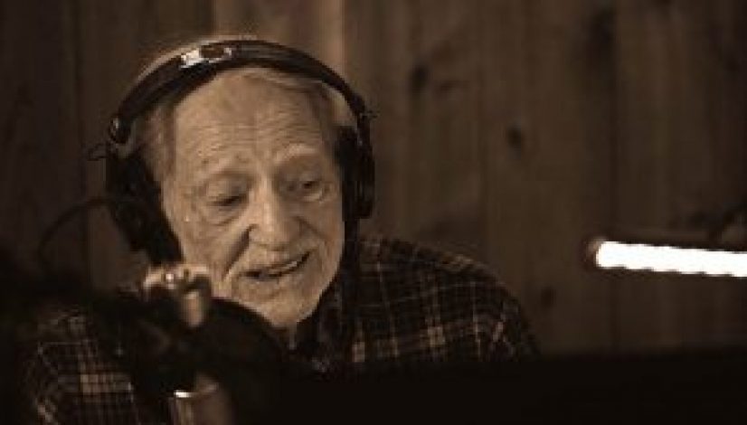 willie-nelson-releases-new-album-and-weed-strain_1