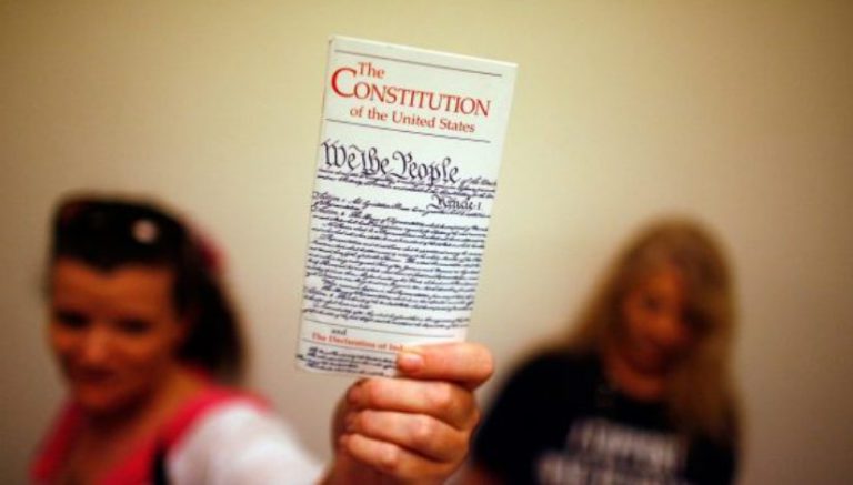 What is the Supremacy Clause and what does it mean for states’ rights to legalize marijuana?