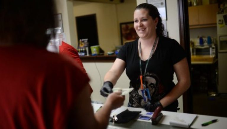 Budtending 101: Do you need a license or certificate to be a weed salesperson?