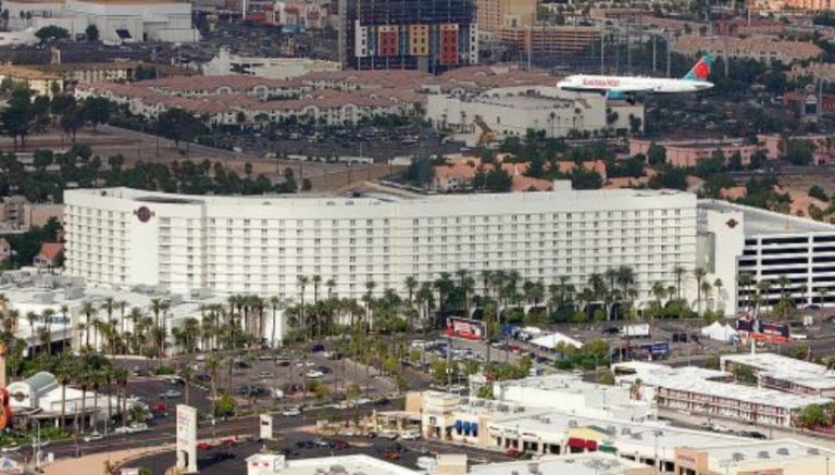 Officials may ban marijuana advertising at Las Vegas airport