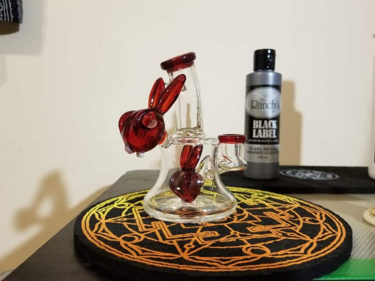 How To Clean A Bong For Beginners