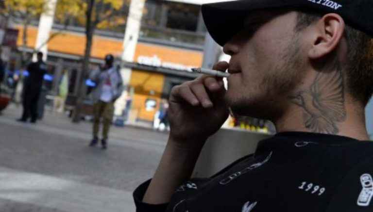 Proposed smoking, vaping ban for downtown Denver passes first hurdle