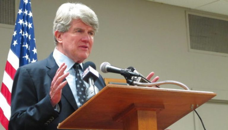 Wisconsin Democratic governor candidate Flynn favors legalizing marijuana