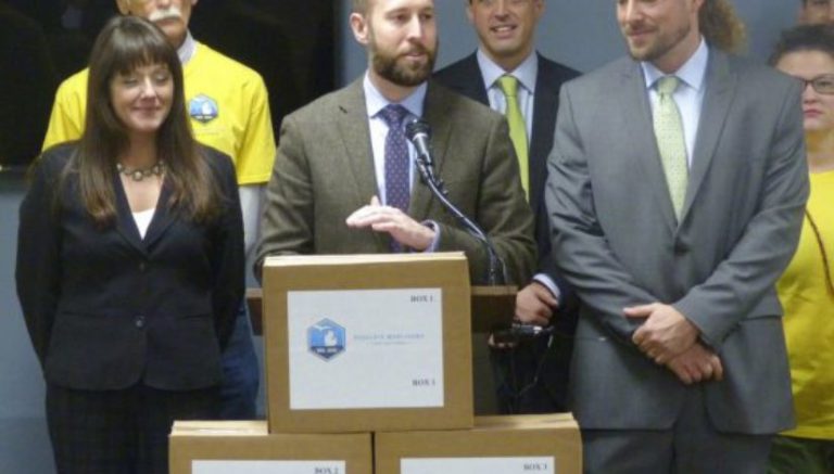 Michigan pro-legalization group submits 100K more signatures than needed to get on 2018 ballot