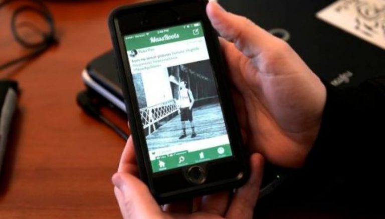 Ousted MassRoots CEO reclaims helm of marijuana tech firm