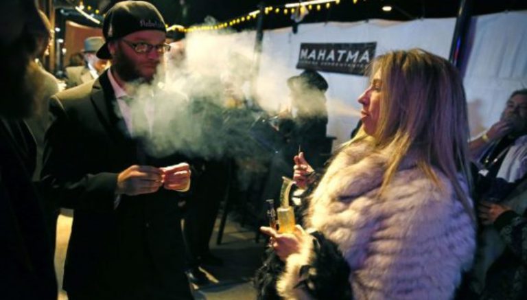 Massachusetts cannabis panel backs social use venues