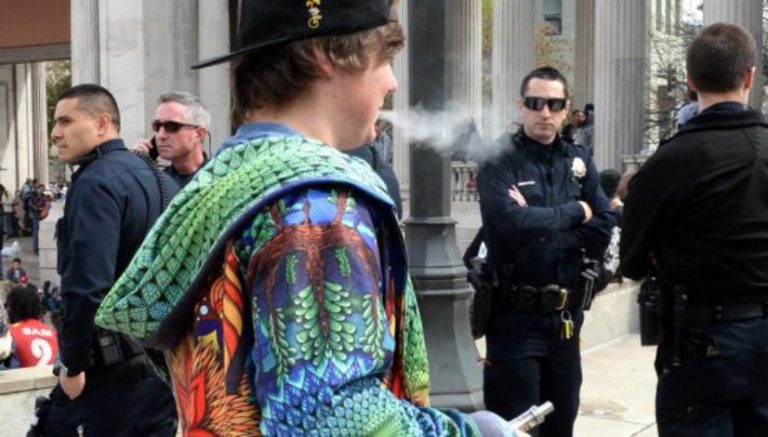 Oregon pot shops caught selling to underage buyers