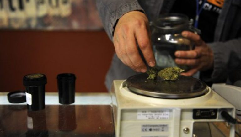 Maine MMJ patients, store sue state over inspections of patients’ homes, stores