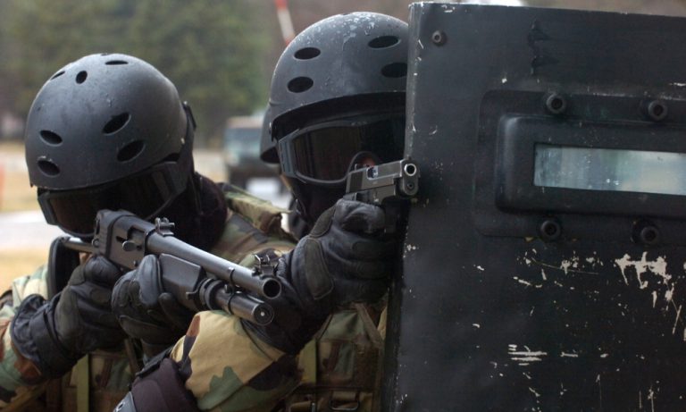 Court Drops The Marijuana Conviction of a Meth Smoker