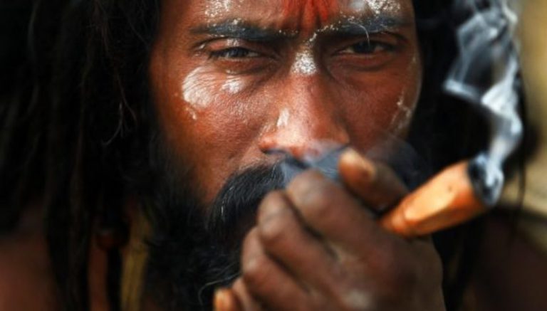 PHOTOS: Hindu holy men smoke marijuana at Nepal’s Shivaratri festival