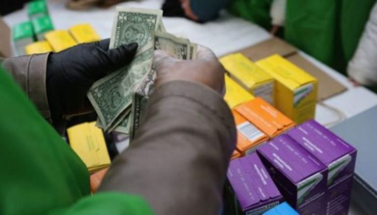 Colorado Girl Scouts can now sell cookies outside marijuana dispensaries