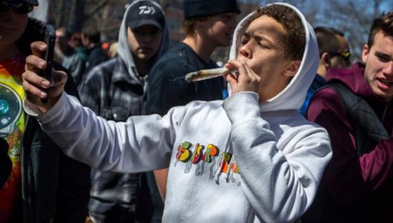 Michigan “Hash Bash” organizers hope to legalize marijuana