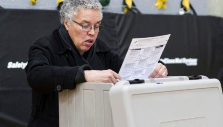 Chicago voters back recreational marijuana referendum